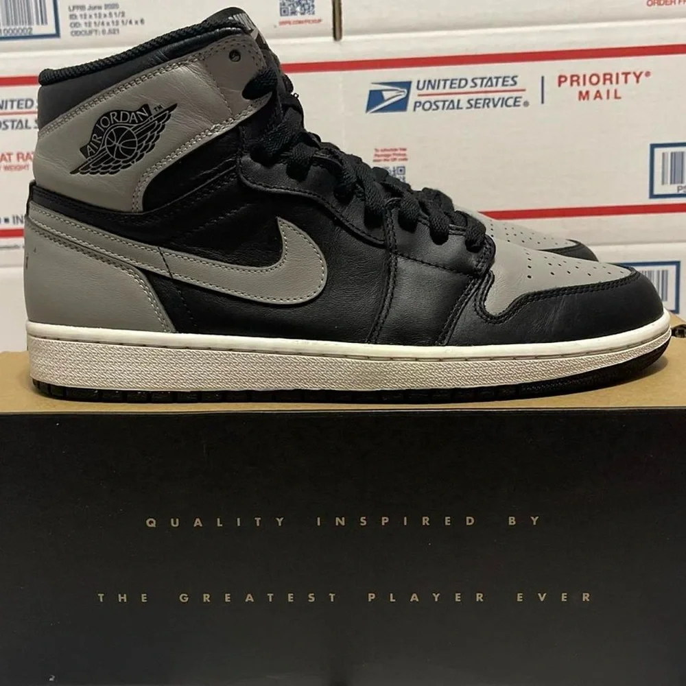 Nike Air Jordan 1 Retro High OG “Shadow” 2013 Sneaker shoes streetwear hype